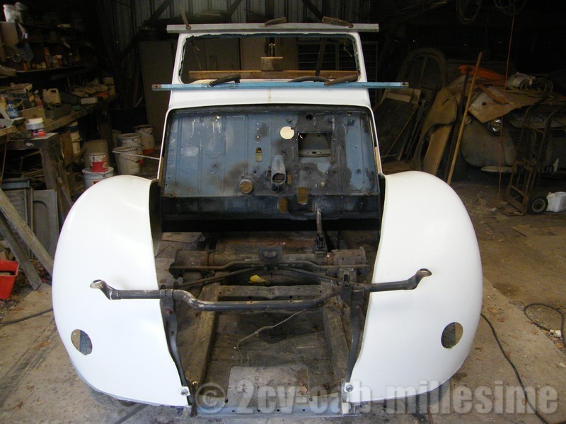 montage du kit 2 cv cabriolet millesime Hubert Heurtin