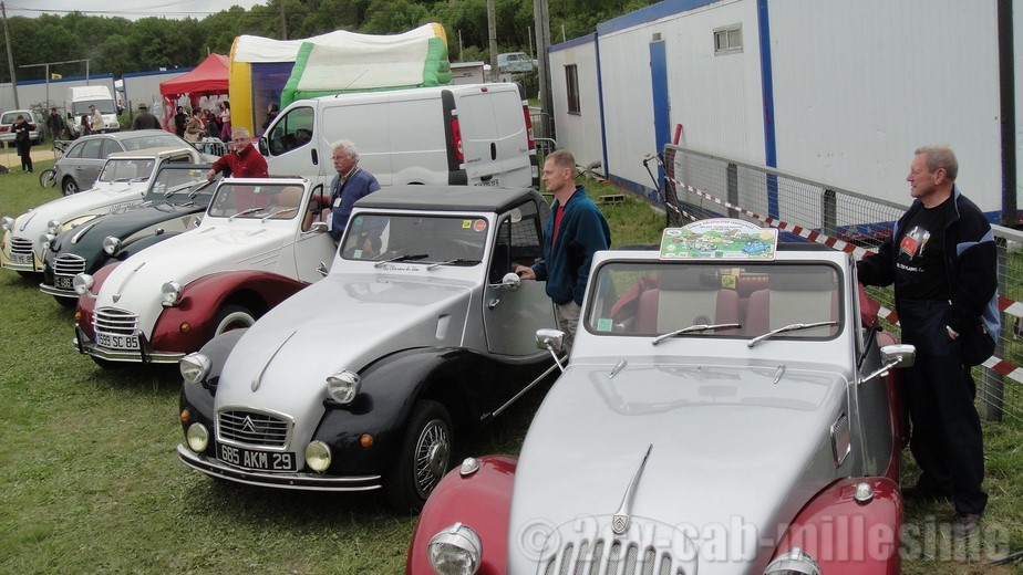 2 cv cabriolet millesime 20ème rencontre des 2 cv clubs de france Lavaré 2013