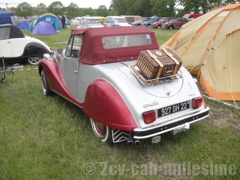 2 cv cabriolet millesime 19ème rencontre des 2 cv clubs de france chateaubriant 2012