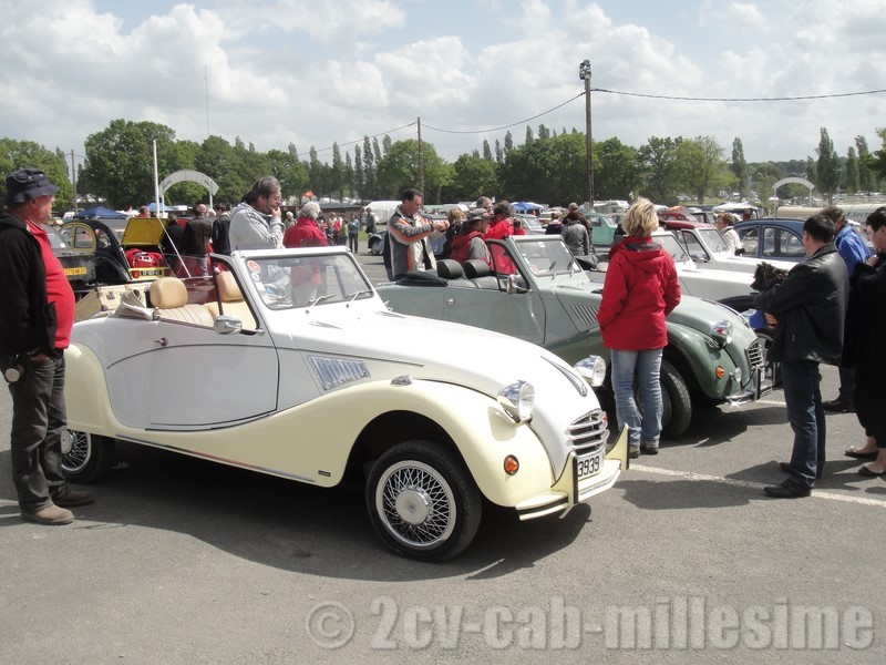 2 cv cabriolet millesime 19ème rencontre des 2 cv clubs de france chateaubriant 2012